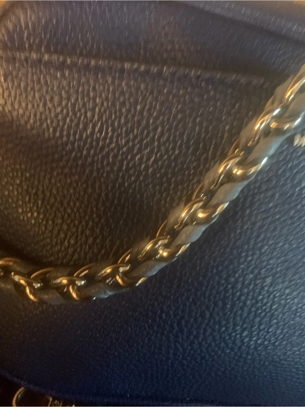 🍂 SALE🐿️ M KORS JET SET XBODY BRAID LEATHER HANDLE BLUE CLASSY W/ BLUE JEANS!